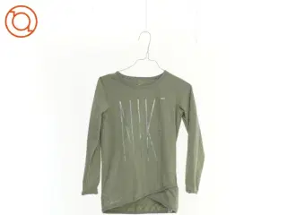 Bluse fra Nike (str. 104 cm)
