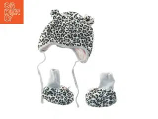 Babysæt med hue og sutsko, leopardmønster fra H&M (str. Str. 62)