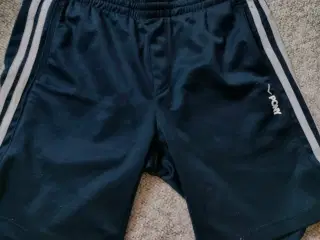 Short til 