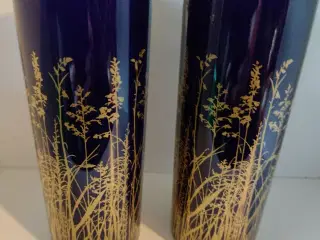 2 blå og guld vaser