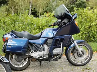 Driftsikker BMW K75 RT touring cykel