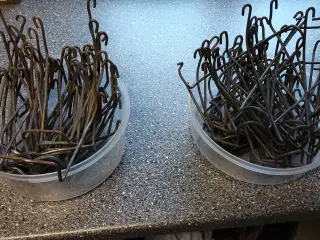 Ophæng 1/18 biler