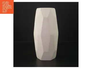 Grå vase fra Muuto (str. H. 22 cm. ø. 8 cm)