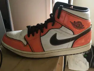 Nike Air Jordan 1 ?Turf Orange?