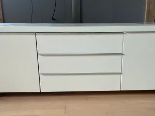 Ikea Bestå Burs TV bord