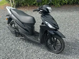 Suzuki Adress 110