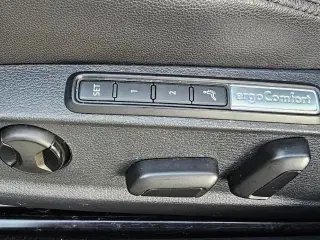 VW Passat 2,0 TDi 240 Highline Variant DSG 4Motion