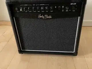 Harley Benton 40w guitarforstærker.