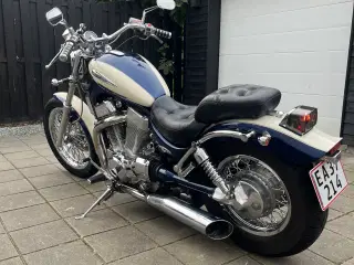 Suzuki intruder vs 1400