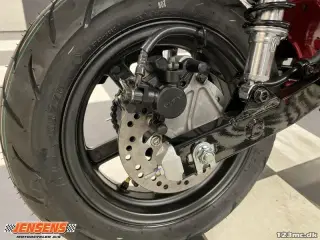 Honda ST 125 Dax