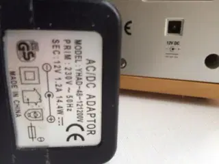 Pure Strømforsyning/lader AC/DC Adapter 12V= 1,3A