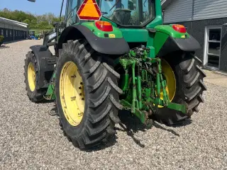 John Deere 6620 AP Med frontlæsser. Skal have lavet gearkasse
