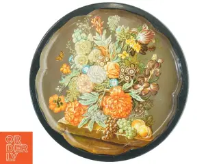 Dekorativt fad med blomstermotiv fra Daher (str. Ø 32 cm)
