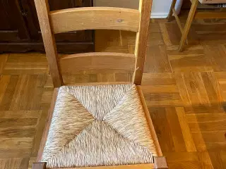 4 stole i egetræ og bast