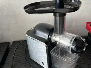 Slowjuicer