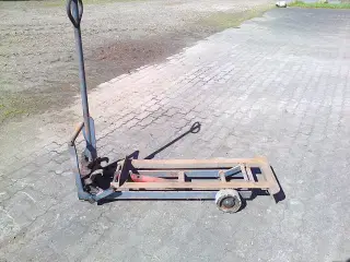 Gammel løftevogn