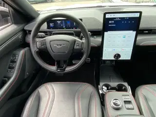 Ford Mustang Mach-E 75 Premium Standard Range AWD