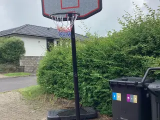 Basketballstativ