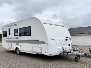 2014 - Adria Adora 563 PU   Fritstående queen seng