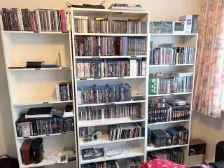 Cd/video reoler sælges