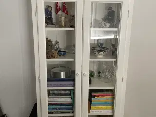 Vitrine skab - hvidt massiv træ