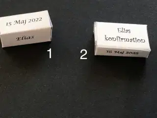 Små æsker med navn til konfirmation