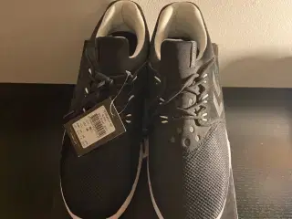 Hummel sneakers
