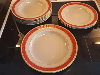Tureby tallerkener - samlet : 100 kr.