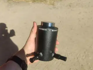 Mishimoto servo olie beholder 