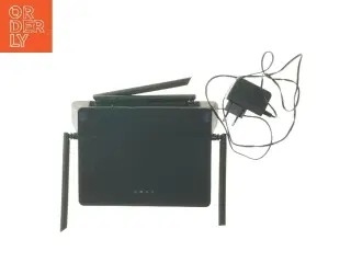 D-Link WiFi-router med strømforsyning fra D-Link (str. 26x18,5 cm)