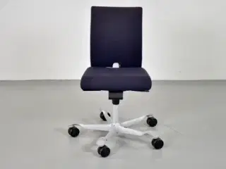 Häg h04 4200 kontorstol med sort/blå polster og sølvgråt stel
