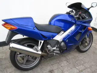 Honda Vfr 800