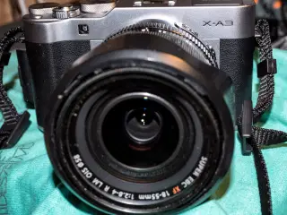 Fujifilm X-A3 kamera (kan ikke købes i Europa ).