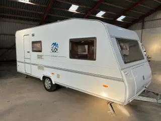 Campingvogn med 2 køjer