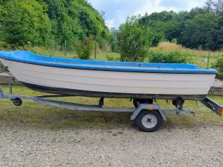Cresent 434 med bådtrailer.