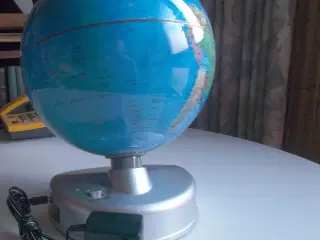 2 - i - 1 globus - jorden dag og nat