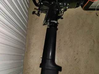 Motoren båd 
