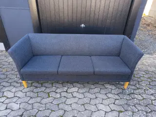 Nielaus London sofa