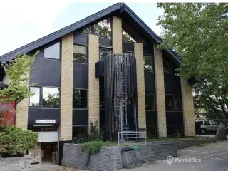 Fremleje af lager med portadgang og fællesfaciliteter