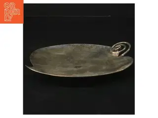 Dekorativ metal tallerken (str. Ø. 16 cm)