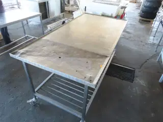 Industrikøkken stålbord på hjul (Tarmbord)