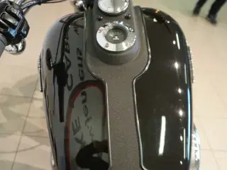Harley-Davidson FXD Dyna Super Glide