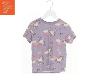T-shirt med enhjørningeprint fra H&M (str. 122)
