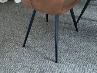 spisebordmed stole
