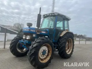 Traktor Ford 6810