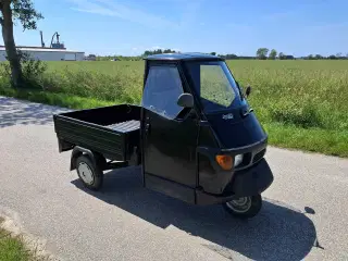 Piaggio ape tuk tuk