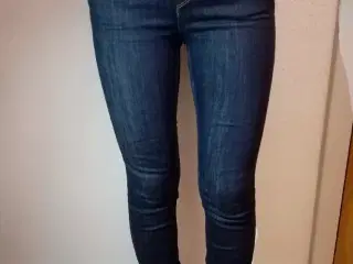 Lee jeans i mørkeblå 