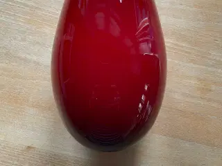 Holmegaard rød vase