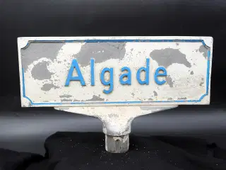 Vintage dansk vejskilt “Algade” i aluminium