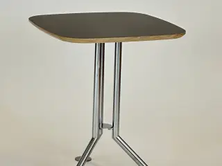 Kvadratisk bord fra Magnus Olesen (Grå)